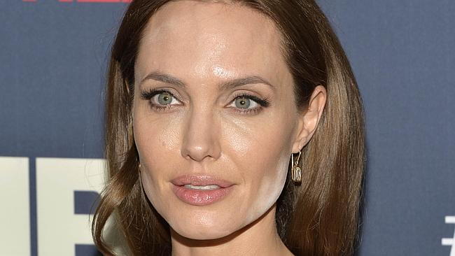Makeup Tip do not use HD makeup on Red Carpet